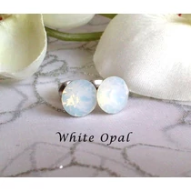 White Opal - 8 mm fülbevaló